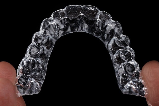 Safe and comfortable aligner use 